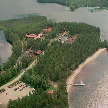 Kettulanmäki Metsaekartano Outdoor Centreアパートホテル エクステリア 写真